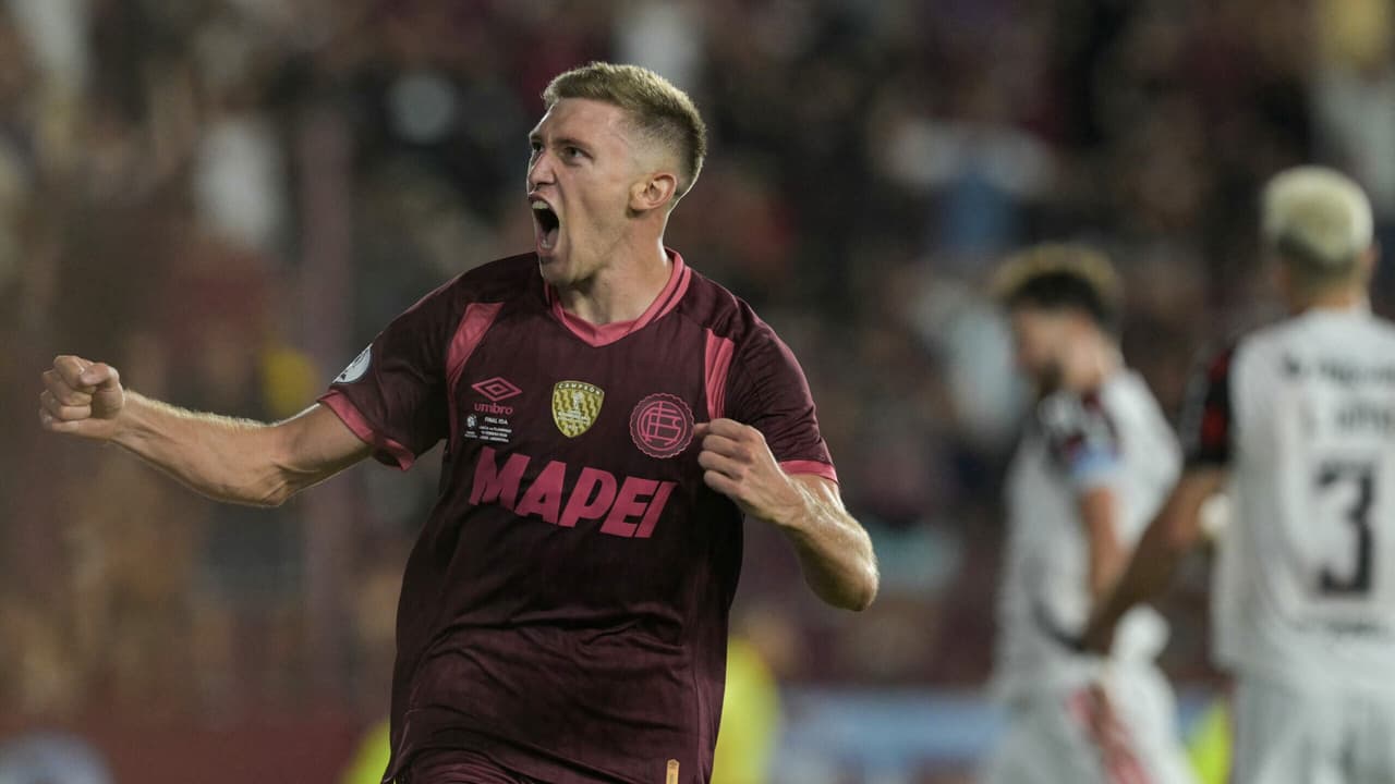 Flamengo é superado pelo Lanús em duelo de ida da Recopa, evidenciando dificuldades em campo