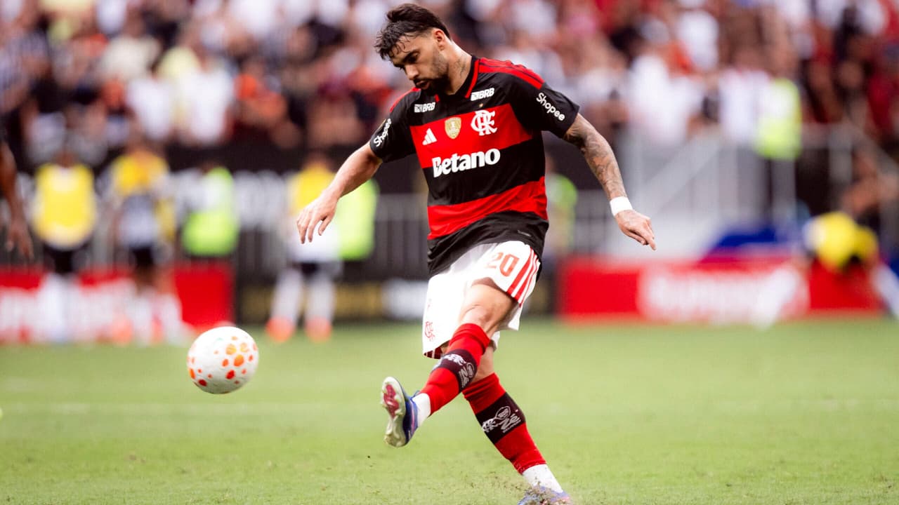 Filipe Luís revela time do Flamengo sem Paquetá para o duelo decisivo contra o Internacional