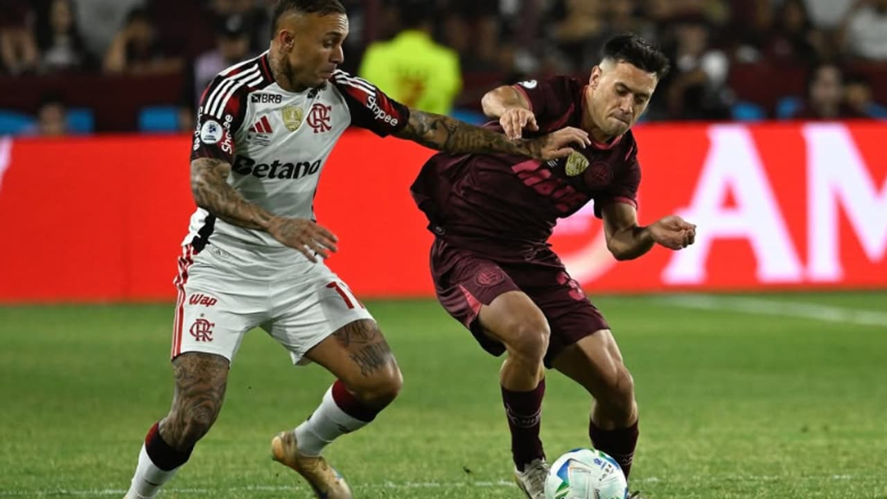 Flamengo e Lanús: Erro defensivo gera gol para os argentinos, mas Arrascaeta brilha e traz o empate