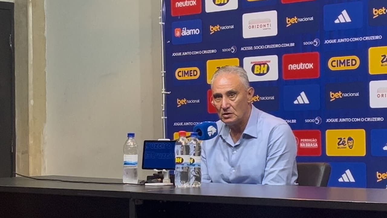 Tite Expressa Descontentamento com Decisões Arbitrais Após Empate entre Cruzeiro e Corinthians