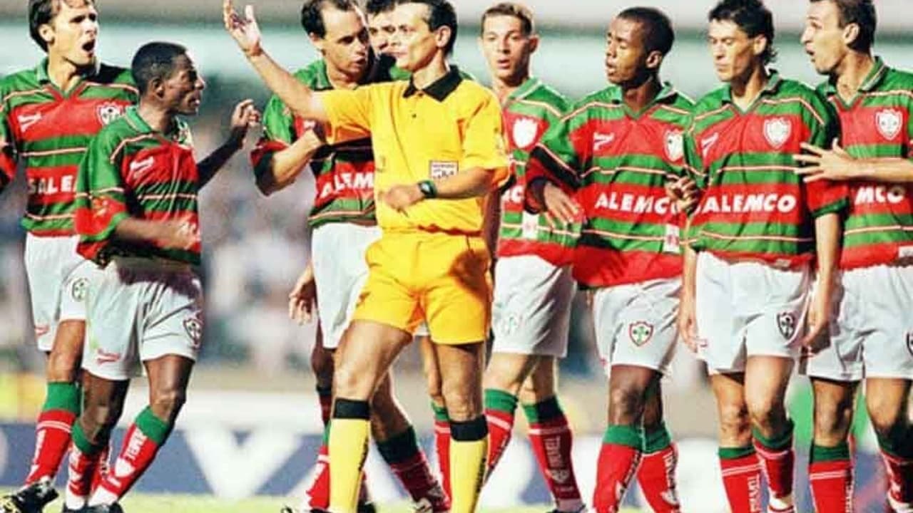 Década de 90: A Influência da Arbitragem Argentina no Clássico Portuguesa x Corinthians do Paulistão