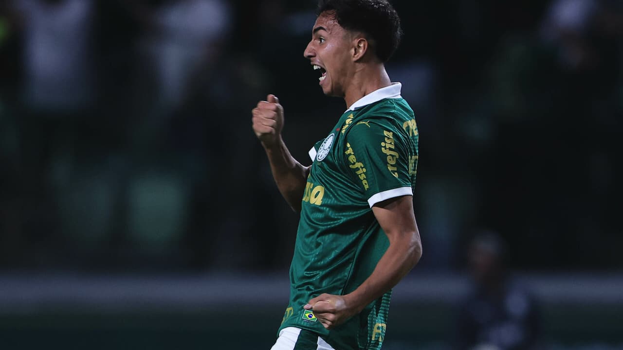 Vitor Reis exalta Palmeiras como líder no Brasil e traça paralelos entre Abel e Guardiola