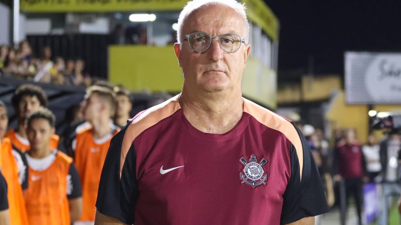 Dorival destaca a solidez do Corinthians em meio à eliminação: 