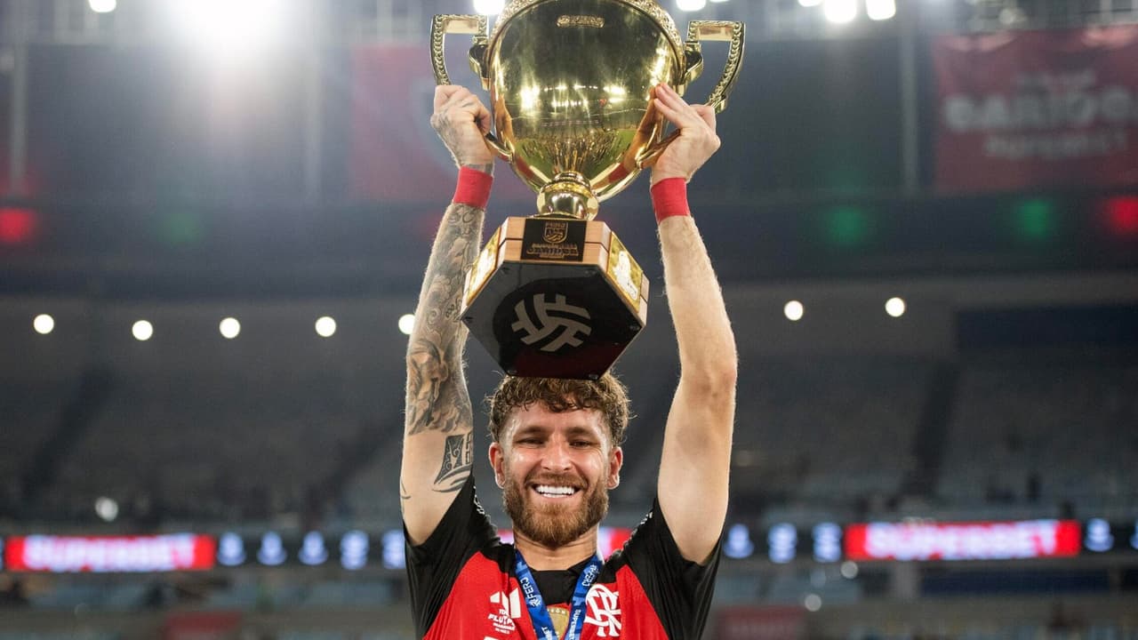 Léo Pereira destaca a importância de Filipe Luís na conquista do título do Flamengo: É uma vitória para ele também