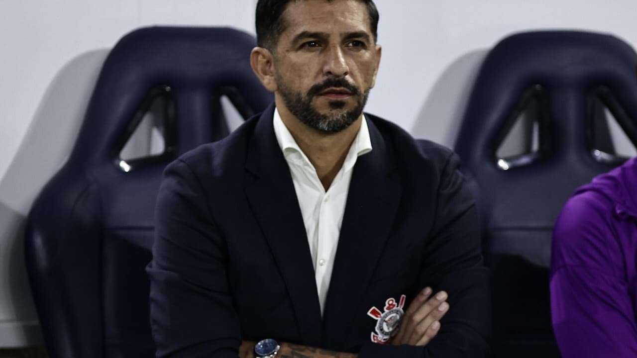 Ex-Auxiliar do Corinthians Analisa a Possível Reunião com Ramón Díaz no Parque São Jorge