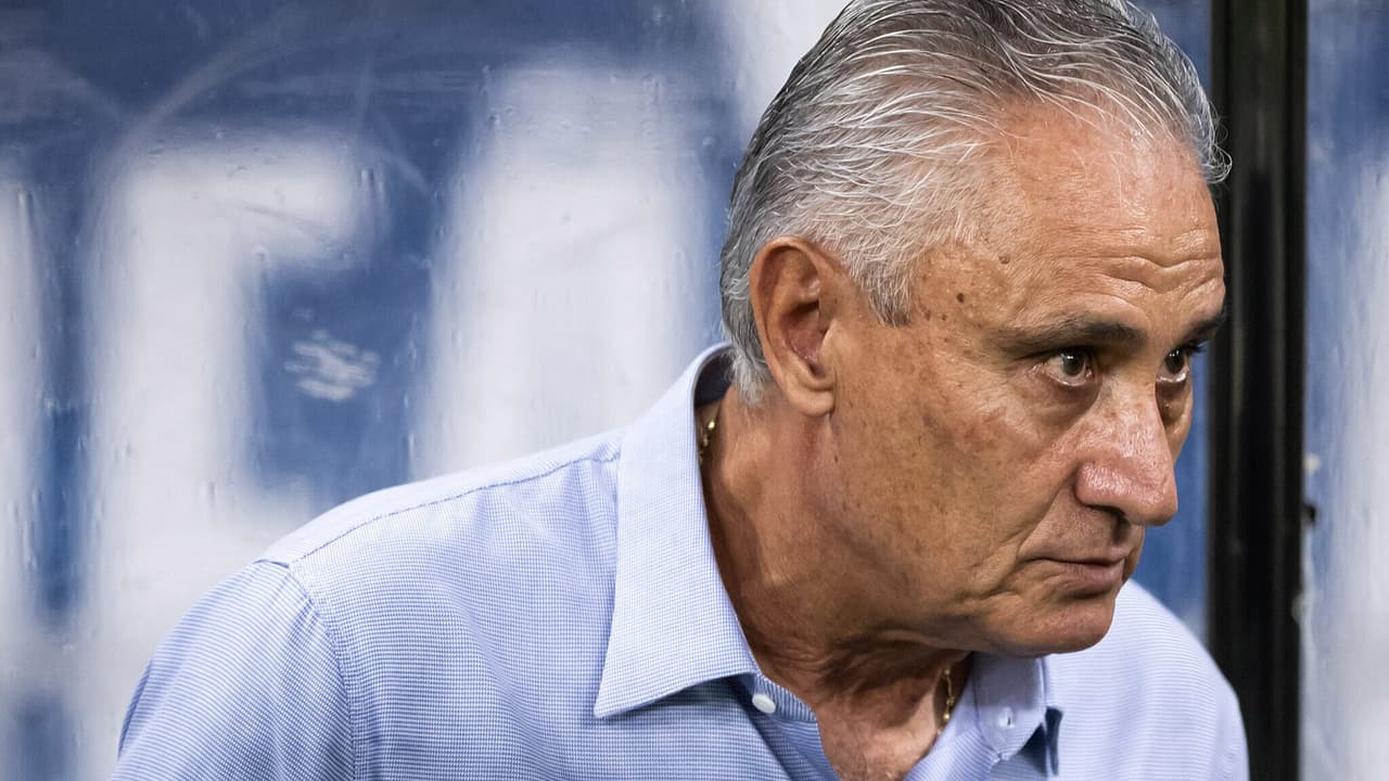Torcida do Cruzeiro se Manifesta e Exige a Saída de Tite: É Hora de Mudar