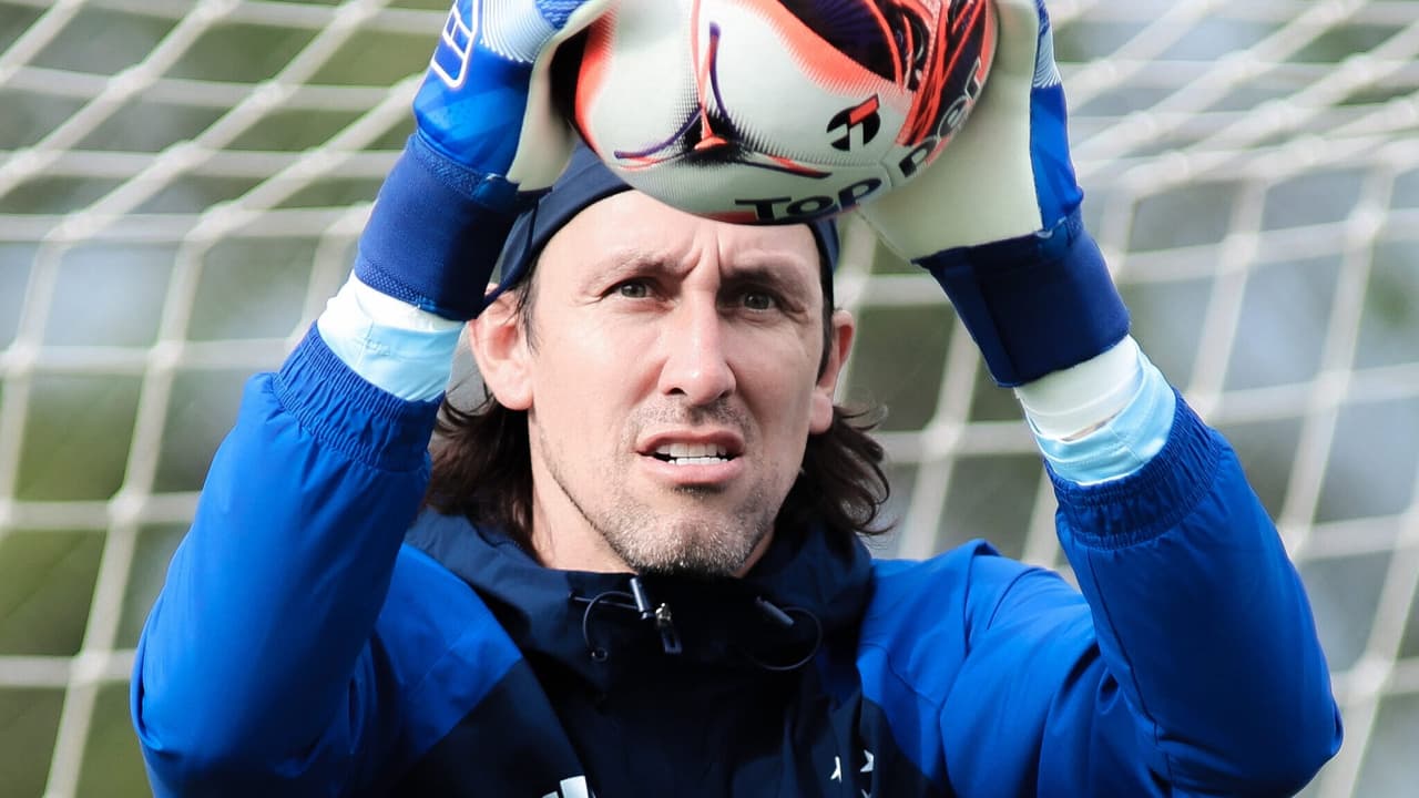 Cássio avança em processo de recuperação e anima torcida do Cruzeiro