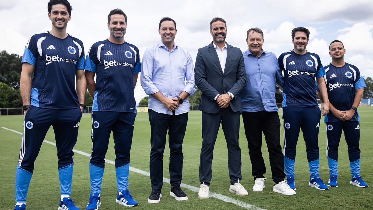 Artur Jorge Traça Estratégia para Integração e Desenvolvimento dos Talentos da Base no Cruzeiro