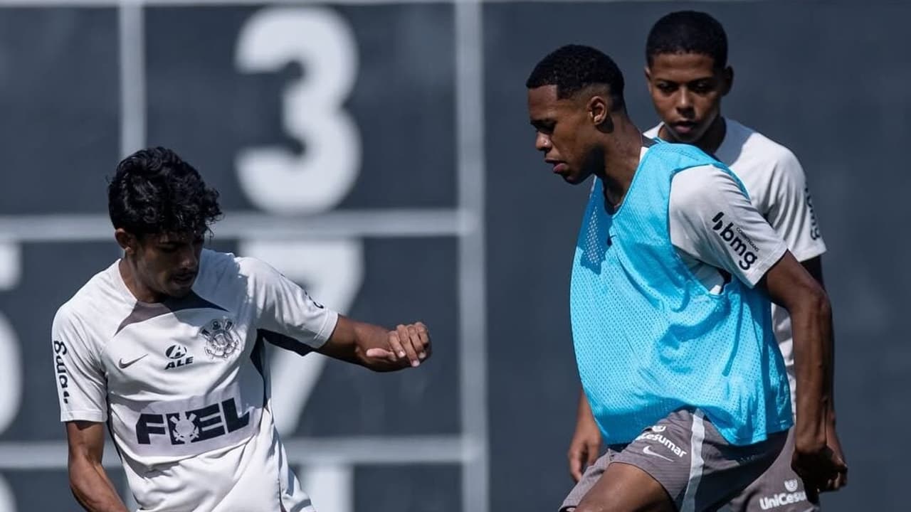 Corinthians libera jovem zagueiro do Sub-20 para transferência