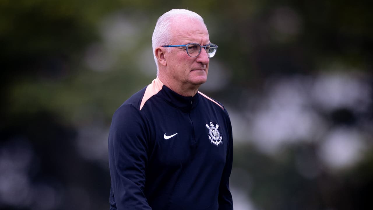Treino Estratégico: Dorival Foca na Preparação para Encontro Crucial contra a Chapecoense