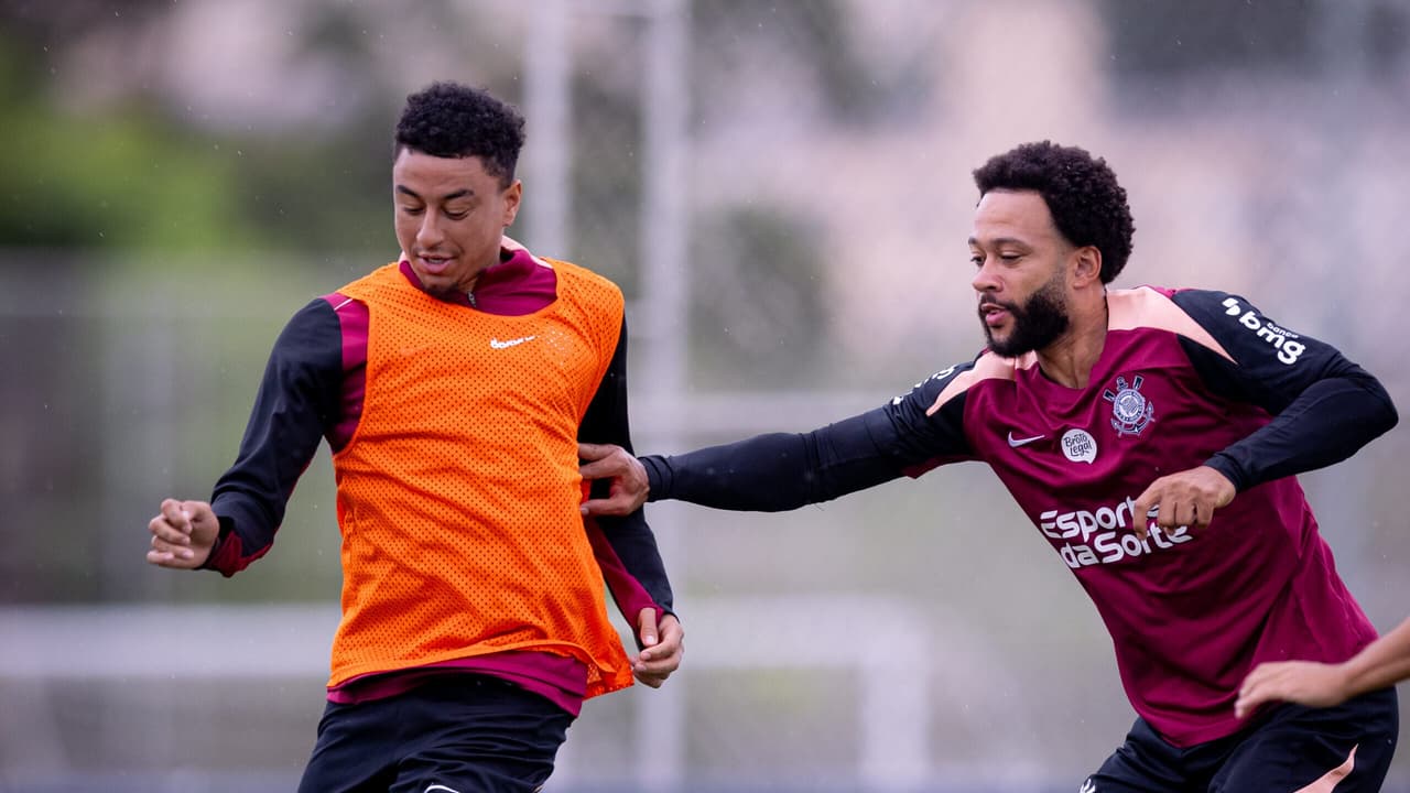 Corinthians Intensifica Preparativos para Enfrentar o Coritiba em Treino Decisivo