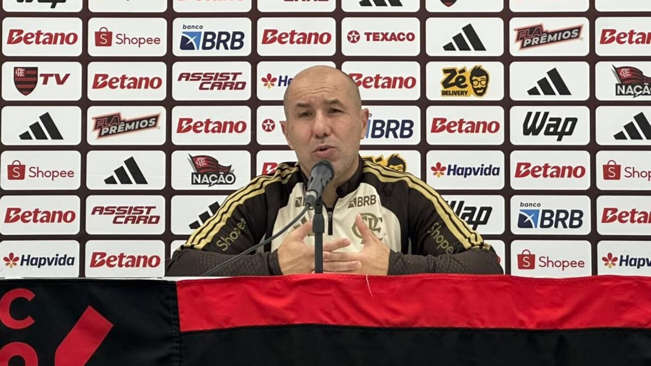Leonardo Jardim elogia desempenho do Flamengo na vitória contra o Botafogo: Equipe em evolução