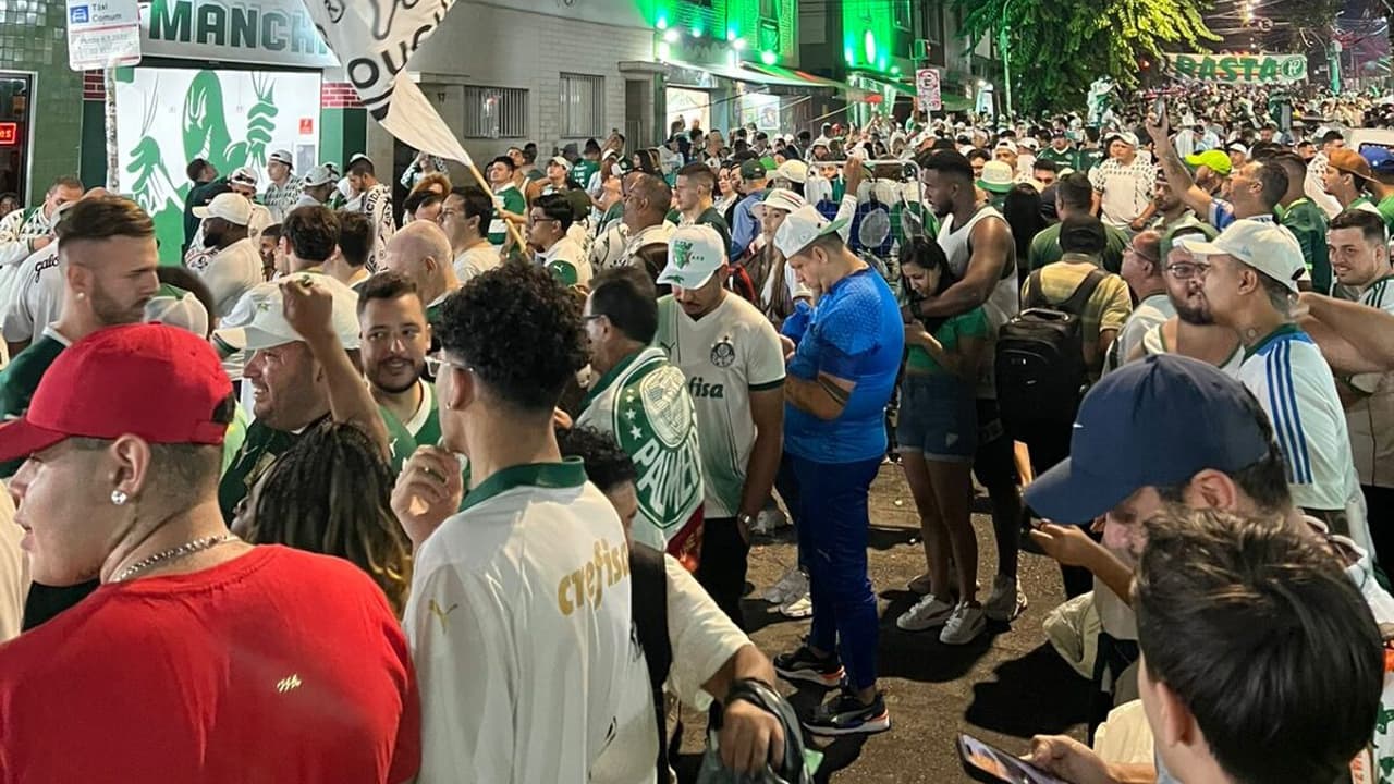 Torcida Verdão Faz Festa em Grande Estilo nas Vésperas da Final do Paulistão
