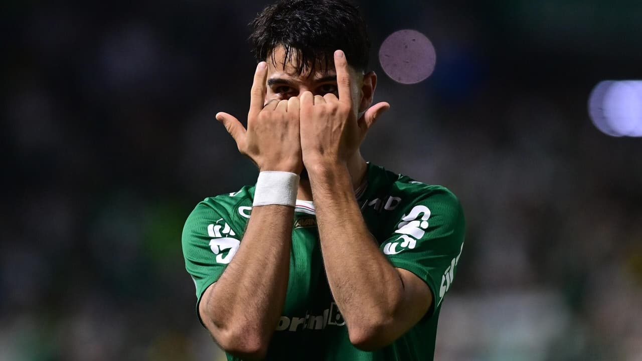 Palmeiras altera sua formação para o crucial clássico contra o Corinthians