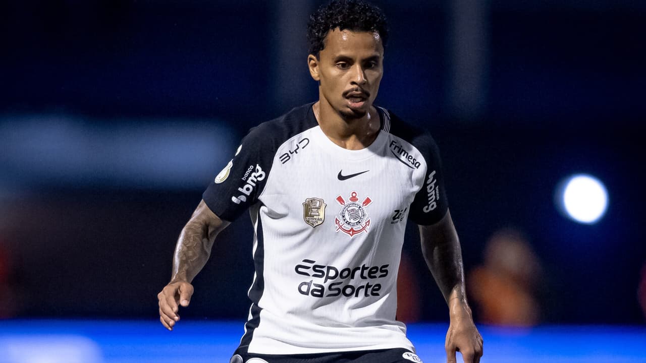 Allan, do Corinthians, sofre sanção do STJD por ato obsceno em partida contra o Fluminense