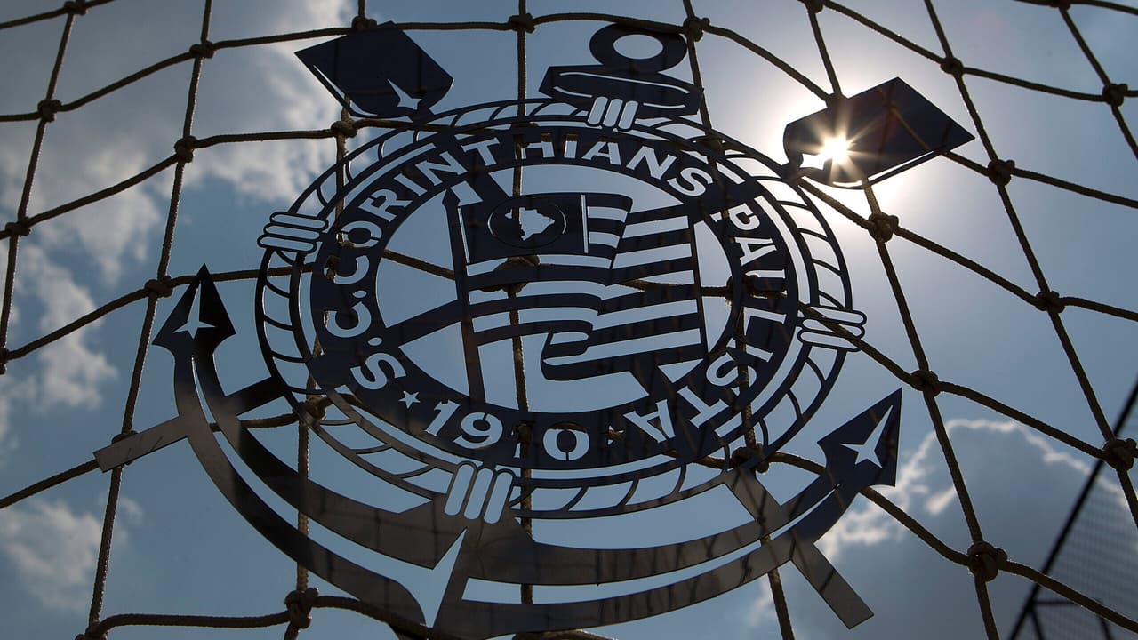 Corinthians: Conselho Rejeita Proposta de Reforma do Estatuto em Votação Decisiva