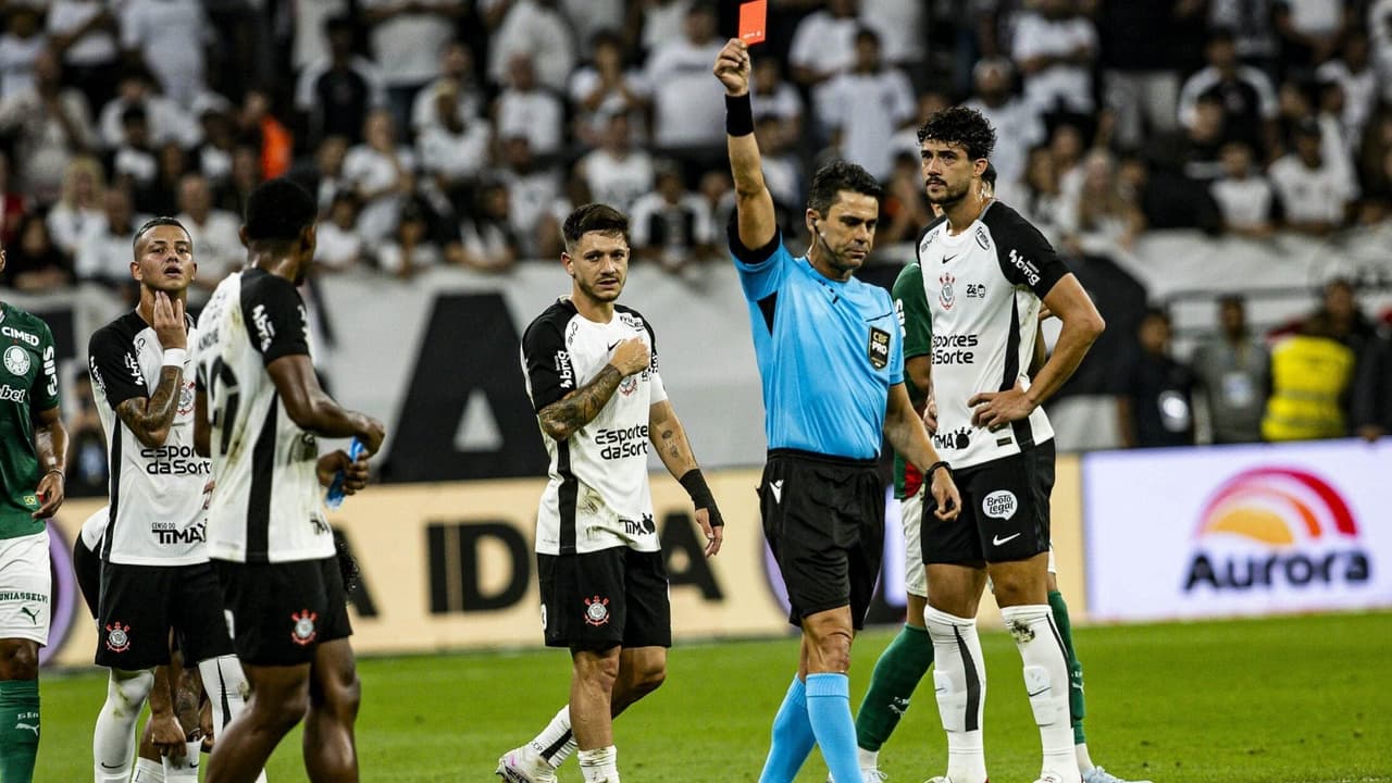 Clássico polêmico: corinthians e palmeiras empatam em jogo tumultuado