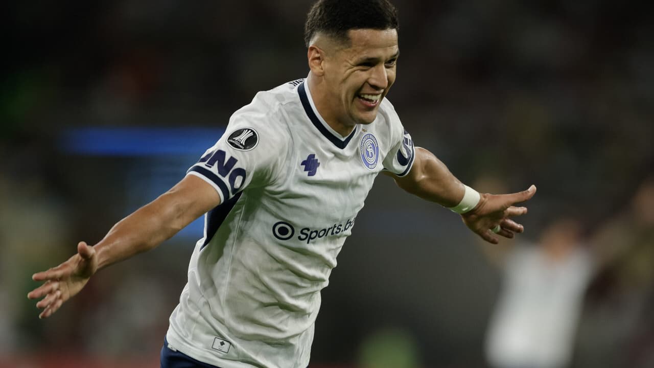 Ex-alvo de Corinthians e Palmeiras decide jogo contra brasileiro na Libertadores