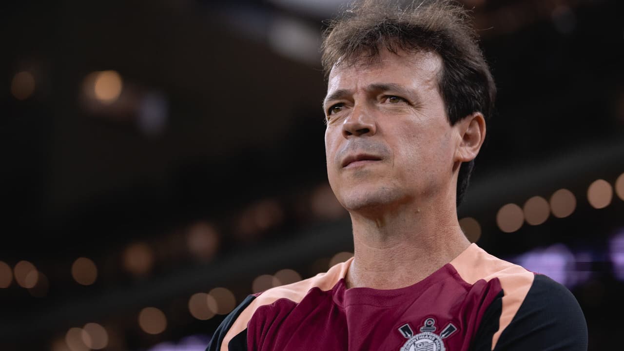 Diniz Prioriza Defesa Sólida para Reversão do Corinthians no Campeonato Brasileiro