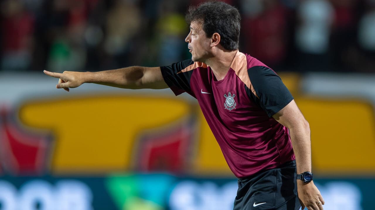 Diniz reconhece atuação abaixo da média e se preocupa com situação do Corinthians na zona de rebaixamento