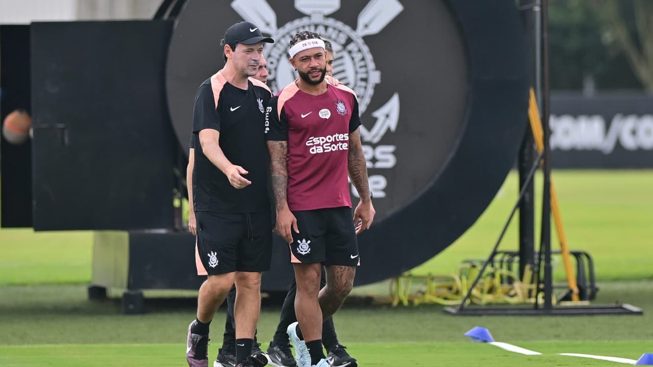 Treino do Corinthians: Abordagem Tática de Diniz, Ausências no Elenco e Expectativa em Torno de Memphis