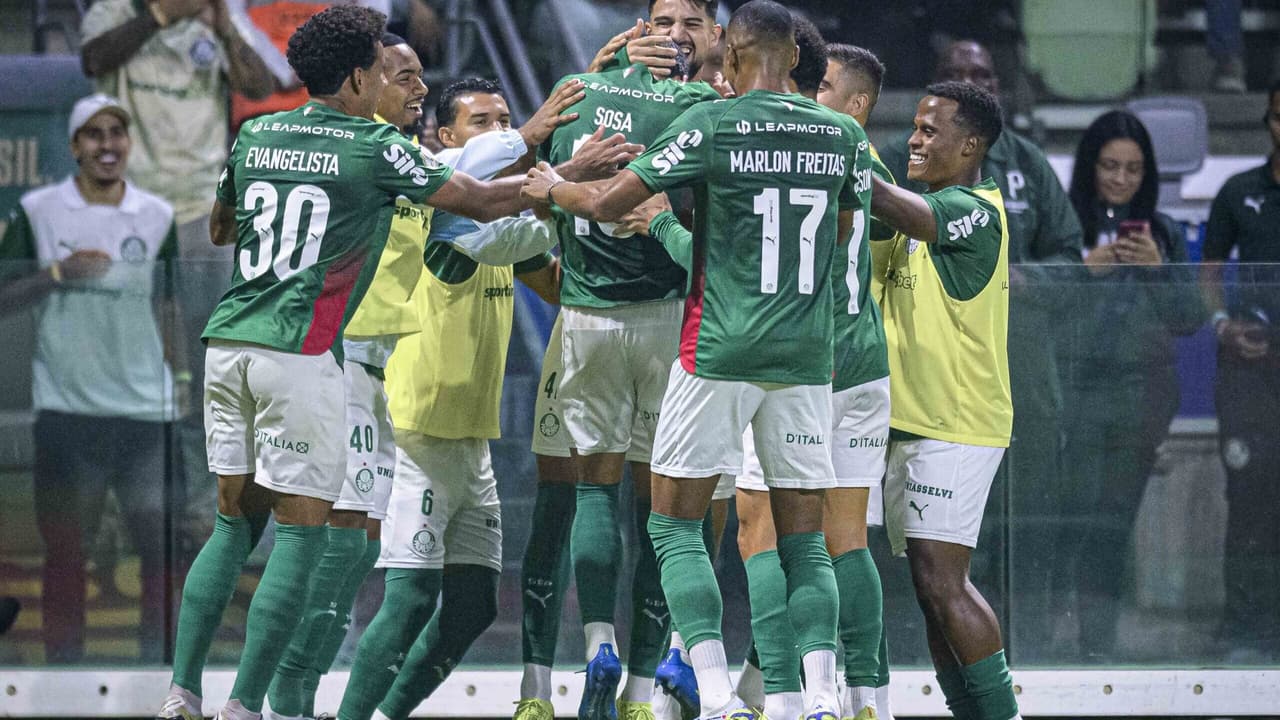 Palmeiras Altera Escalação com Duas Baixas para Confronto Contra o RB Bragantino