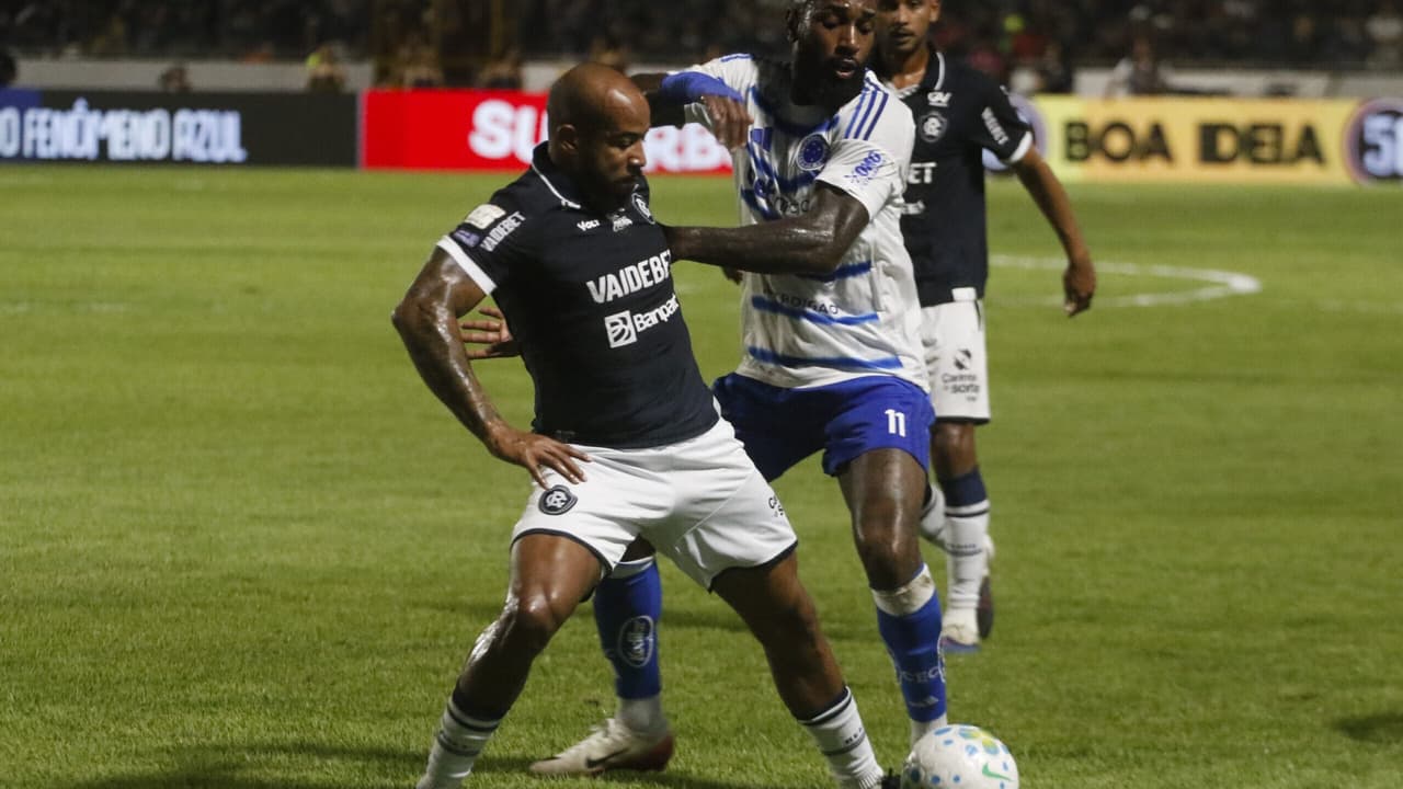 Cruzeiro de Artur Jorge Apresenta Nova Estratégia em Vitória sobre o Remo