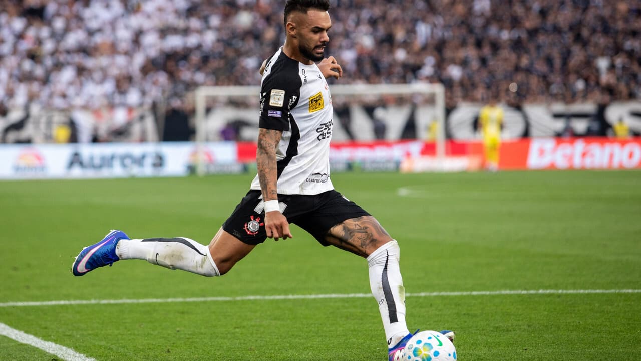 'Continuo amando a torcida', diz Raniele após cobranças de Organizadas do Corinthians