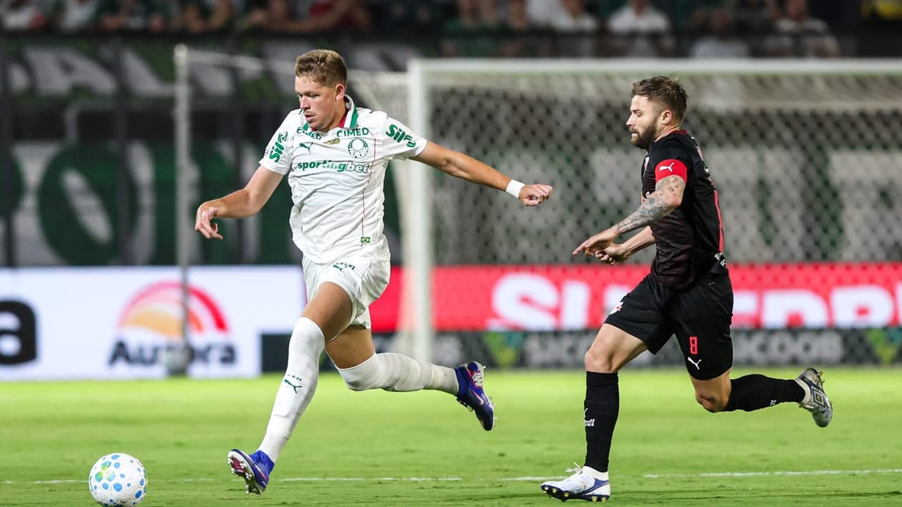 Flaco López brilha e coloca Palmeiras na frente do Bragantino no Brasileirão — Futebol