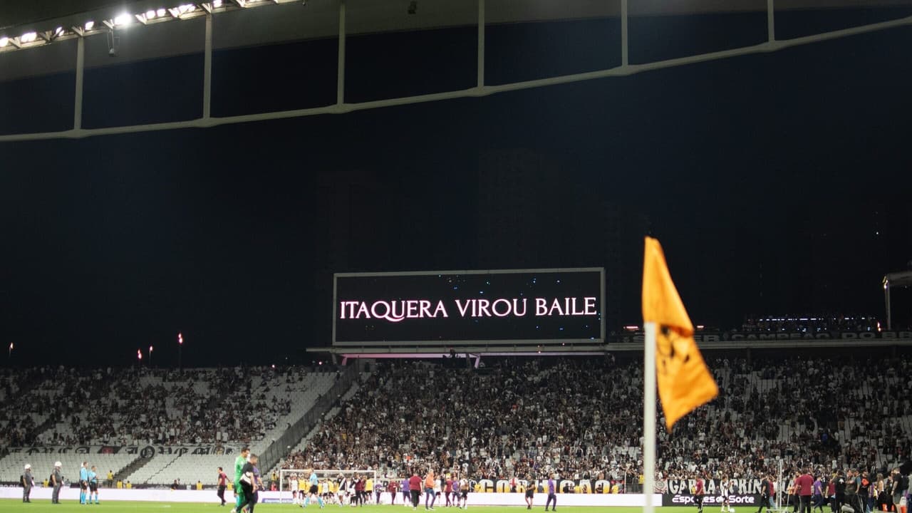 Corinthians é denunciado no STJD por atrasos, arbitragem e provocação contra o Vasco