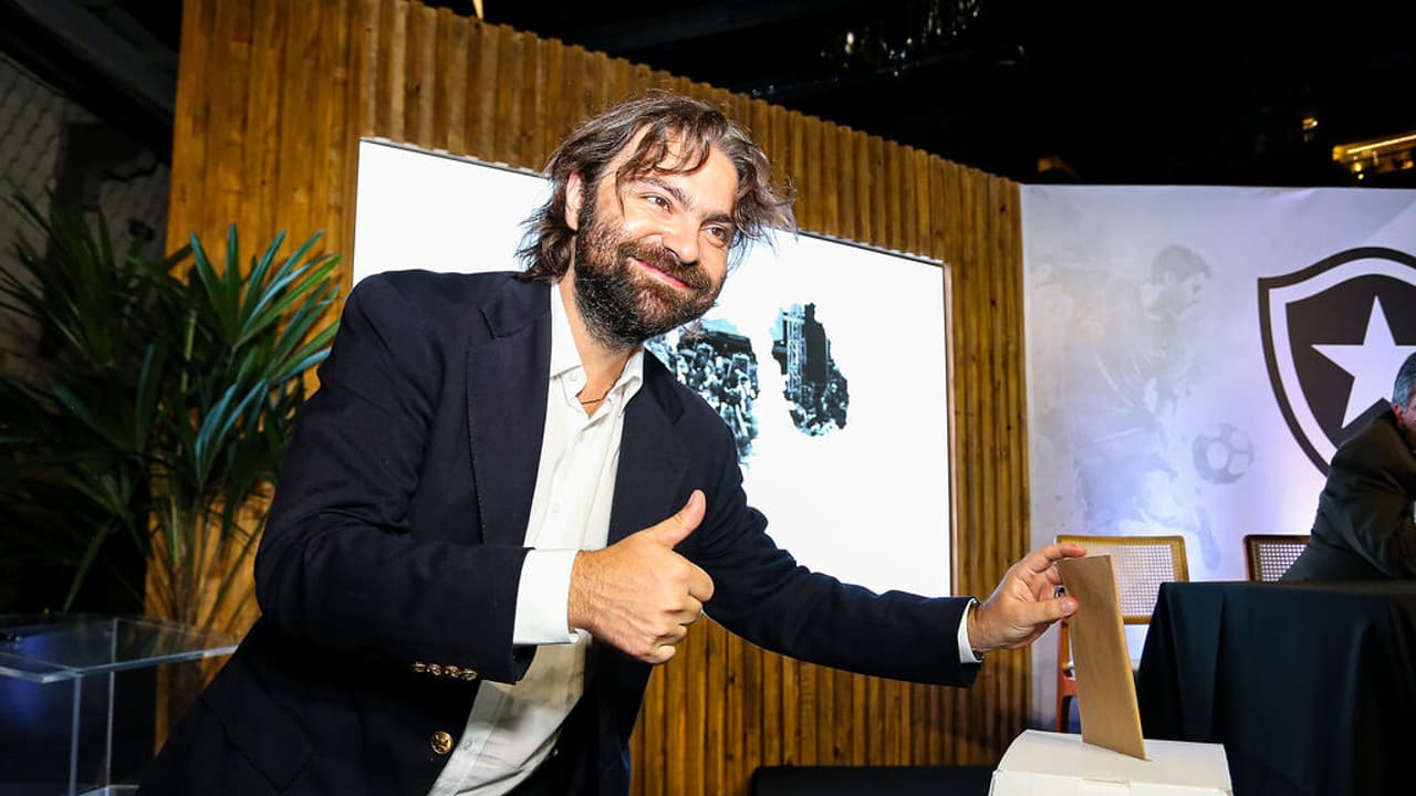 Presidente do Botafogo Lamenta Anúncio de Venda em Jornal Britânico: 'Muito Desagradável'