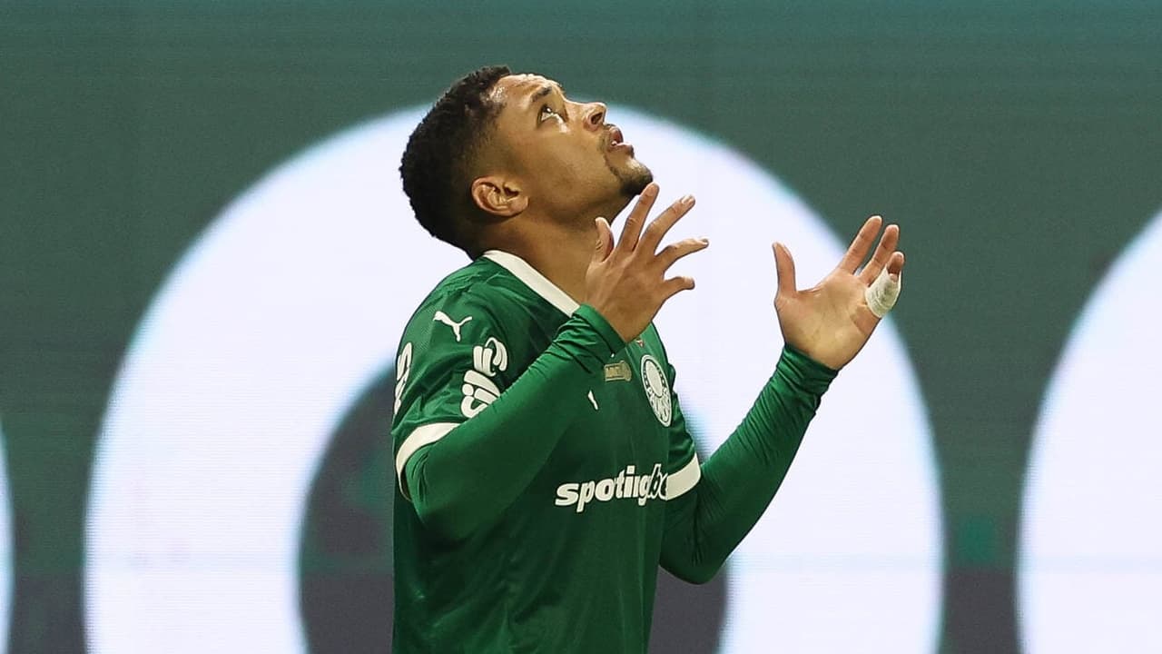 Nova lesão de Vitor Roque abala Palmeiras na Copa do Brasil e revolta torcida — Futebol