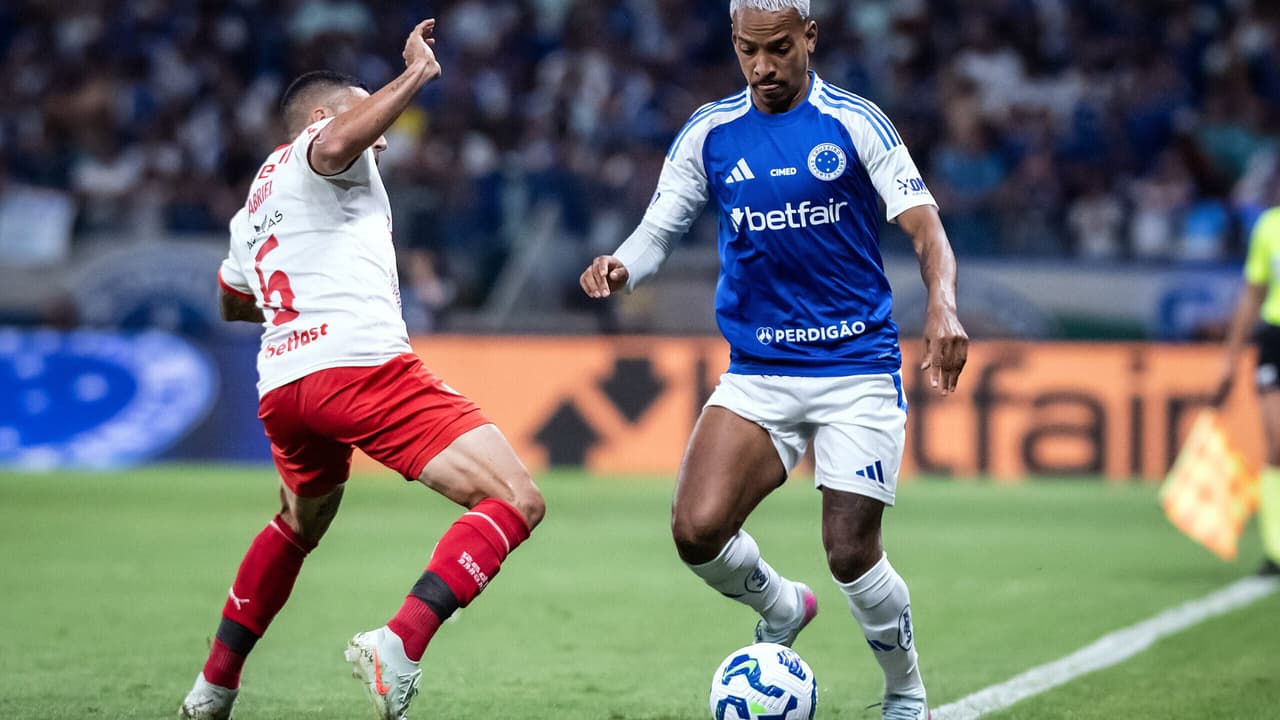 Cruzeiro busca manter invencibilidade diante do Red Bull Bragantino em duelo decisivo