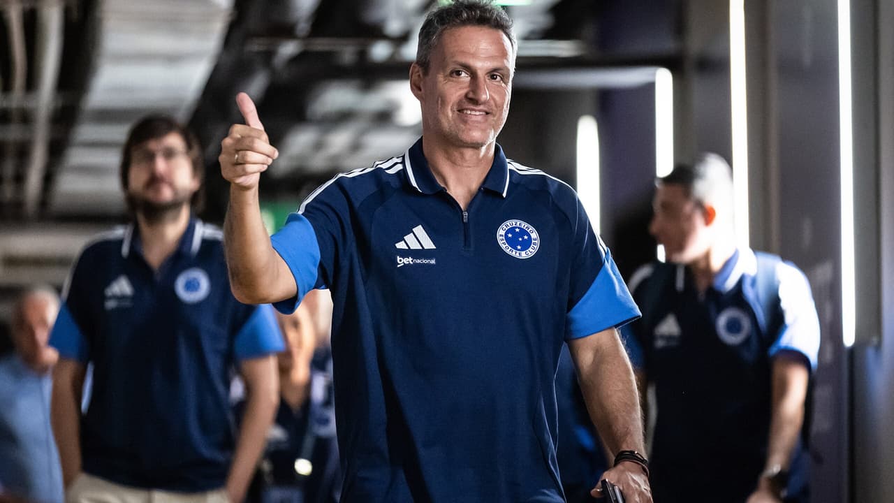 Spindel tranquiliza torcida celeste: foco total nos jogos antes de reforços na pausa da Copa — Futebol