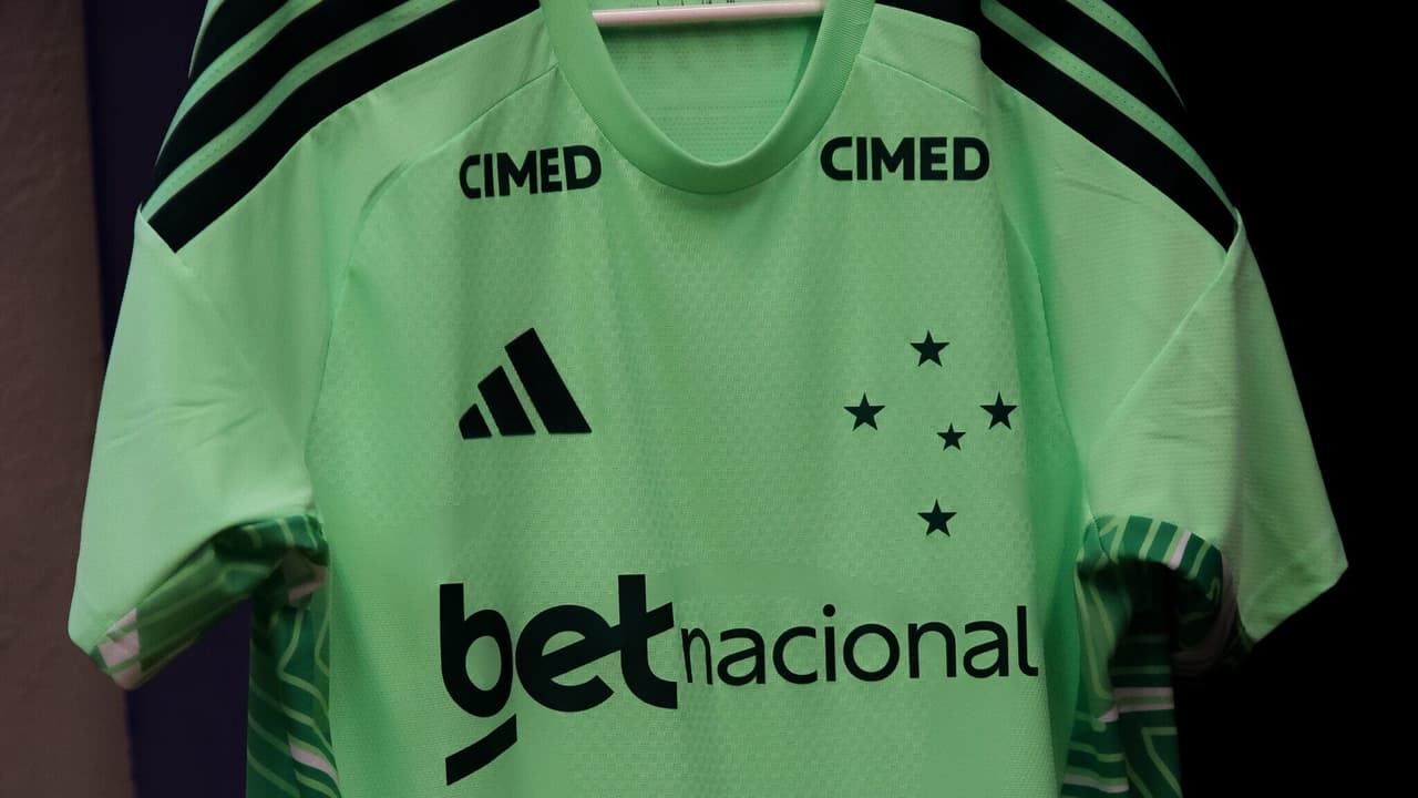 Artur Jorge Debuta no Comando do Cruzeiro com Escalação Contra o Vitória