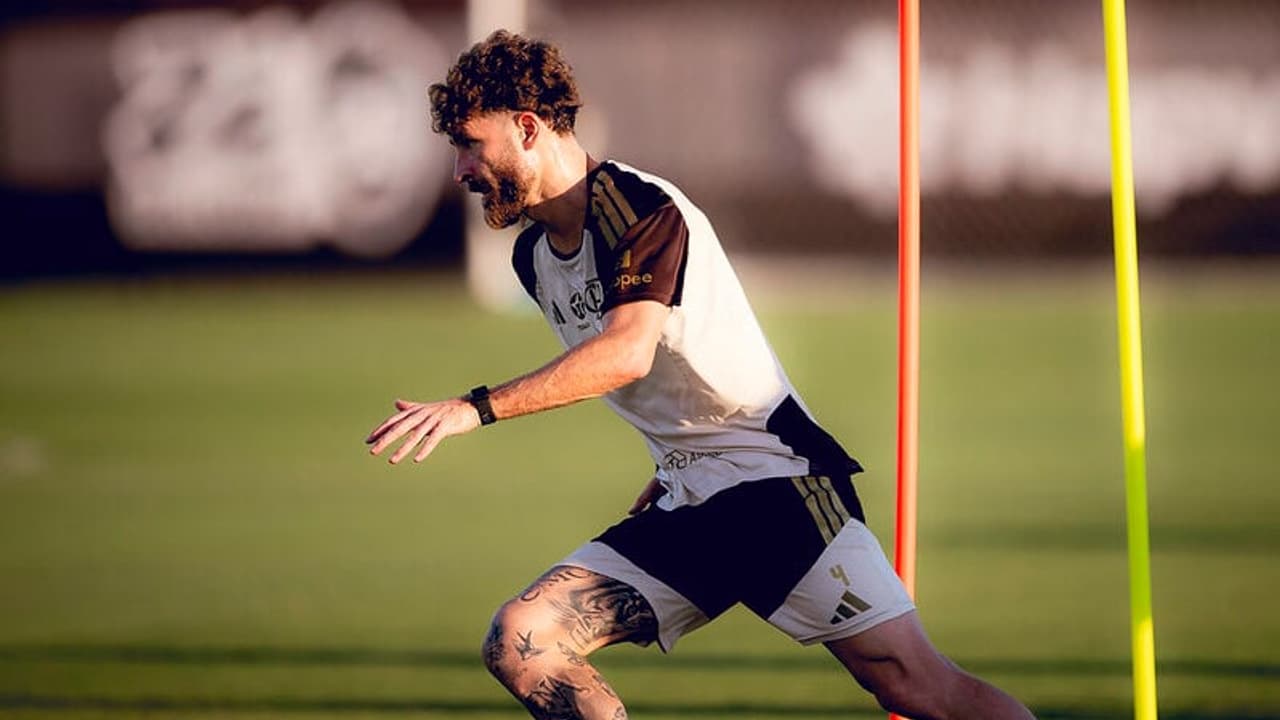 Flamengo Revela Novidades no Ataque ao Divulgar Lista de Relacionados para Encontro com o Santos