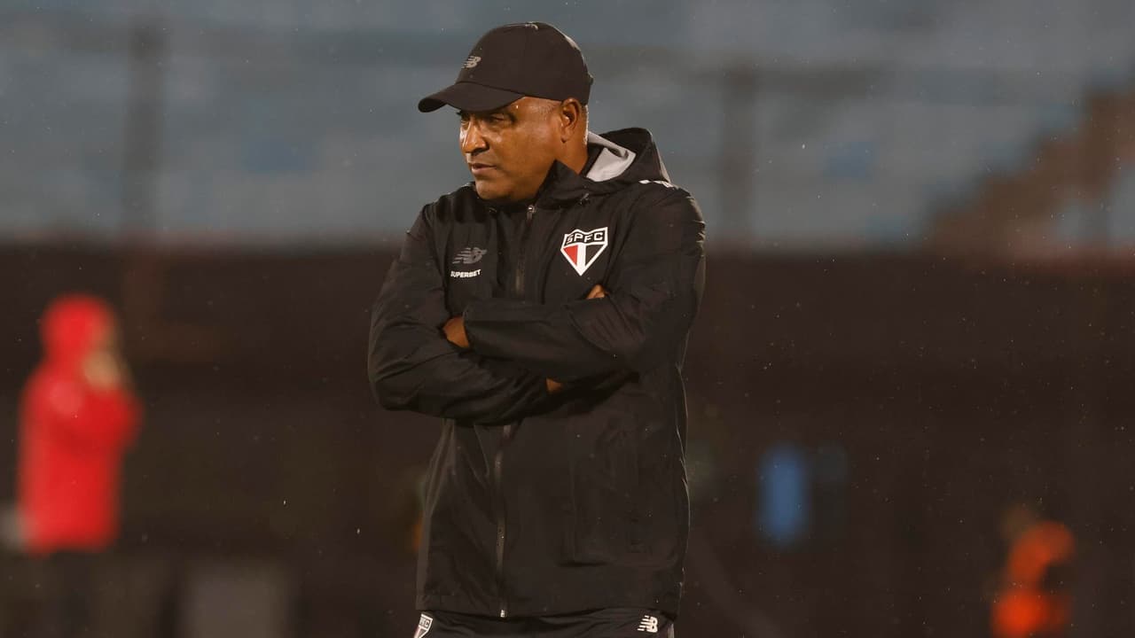 Roger Machado sob pressão após derrota do São Paulo para o Vasco