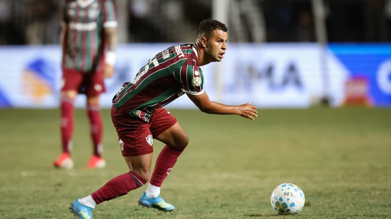 Gramado Péssimo e Falta de Meia Criativo Condenam Flu ao Empate Truncado — Futebol