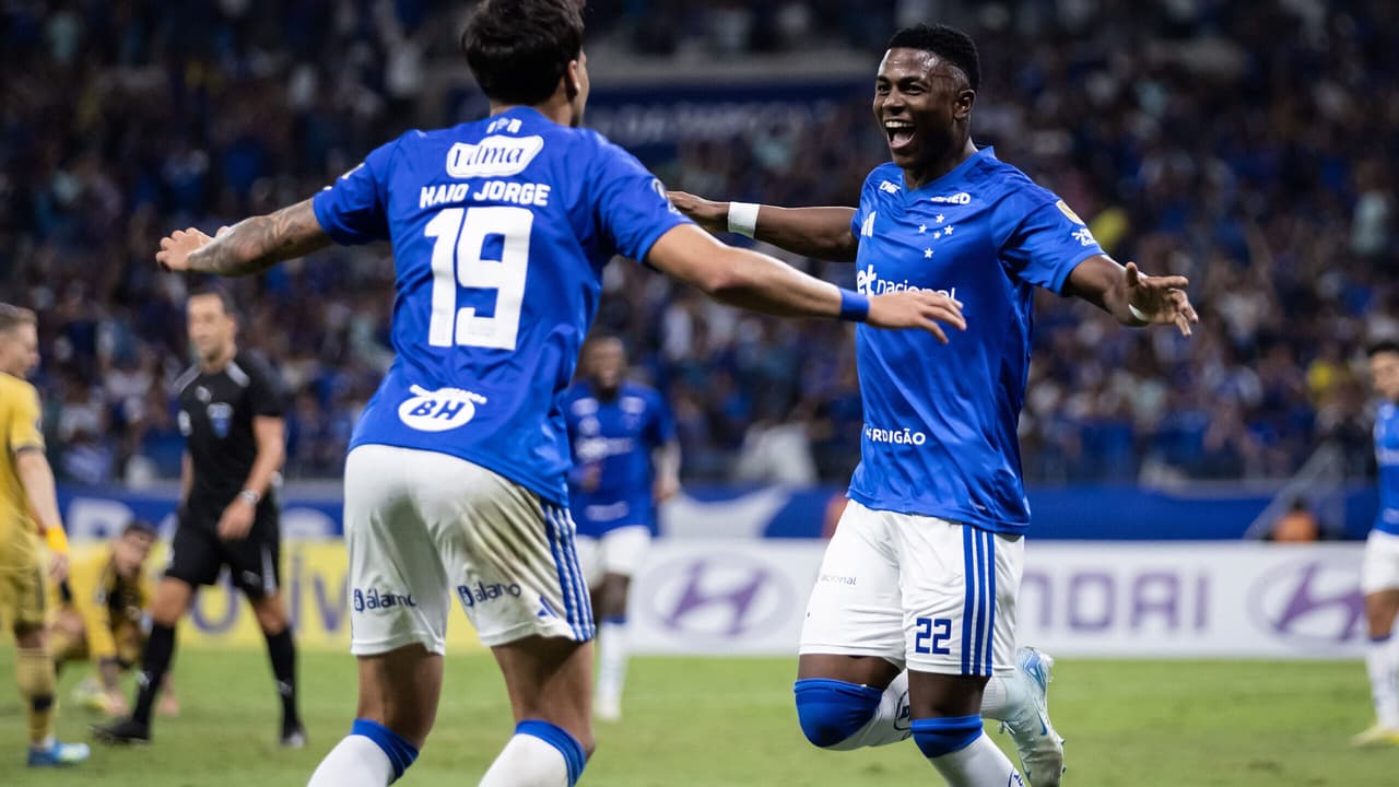 Cruzeiro supera Boca Juniors com gol nos acréscimos e empata na liderança do Grupo D da Libertadores — Futebol
