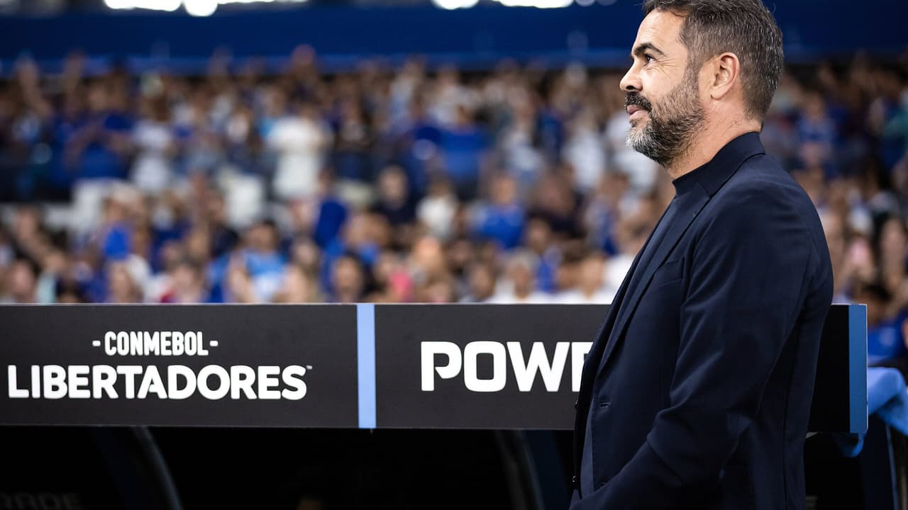 Cruzeiro encerra primeiro mês sob comando de Artur Jorge com desempenho de G4 no Brasileirão; confira as estatísticas