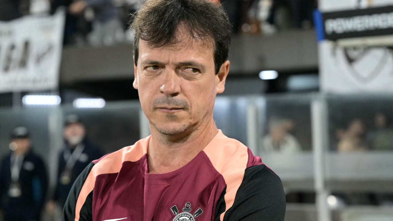 Corinthians Brilha na Argentina e Diniz Destaca Expectativas Positivas para o Futuro