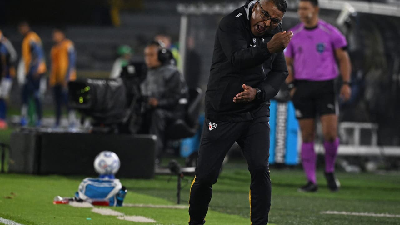 Roger Machado revela motivos da escalação mista no 0 a 0 do São Paulo com Millonarios — Futebol