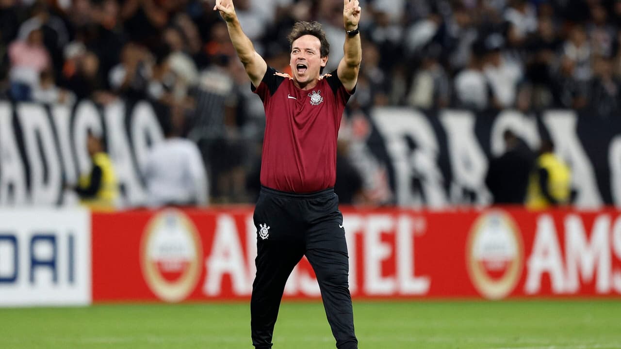 Corinthians em Nova Era: A Revolução Tática na Era Diniz