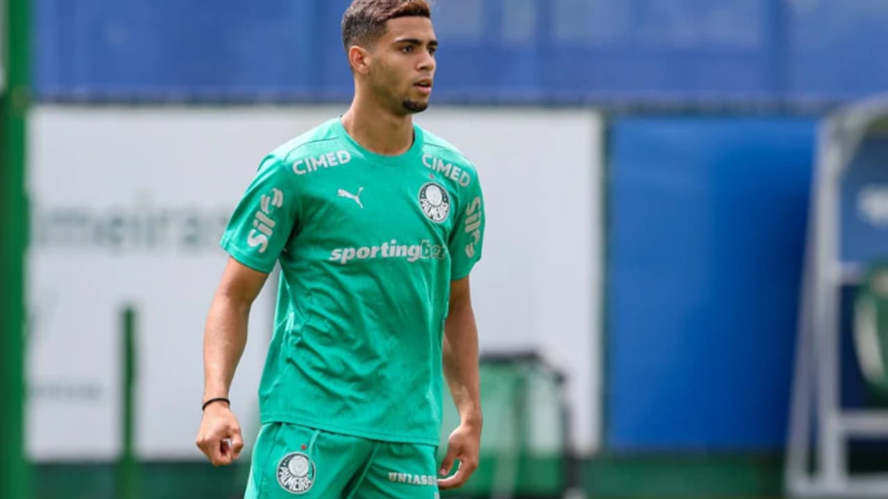 Arthur sofre edema na coxa e preocupa o Palmeiras; atualização sobre outros jogadores lesionados