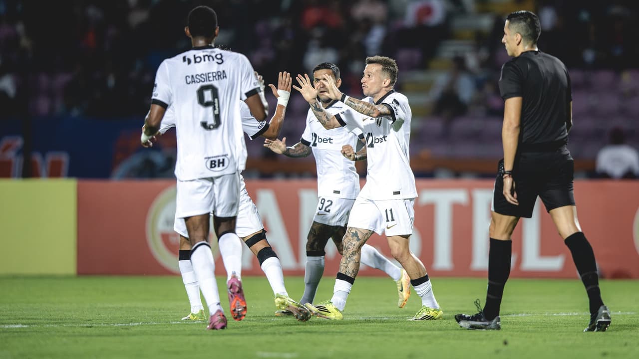 Galo mira retrospecto impecável contra peruanos para driblar altitude em Cusco — Futebol