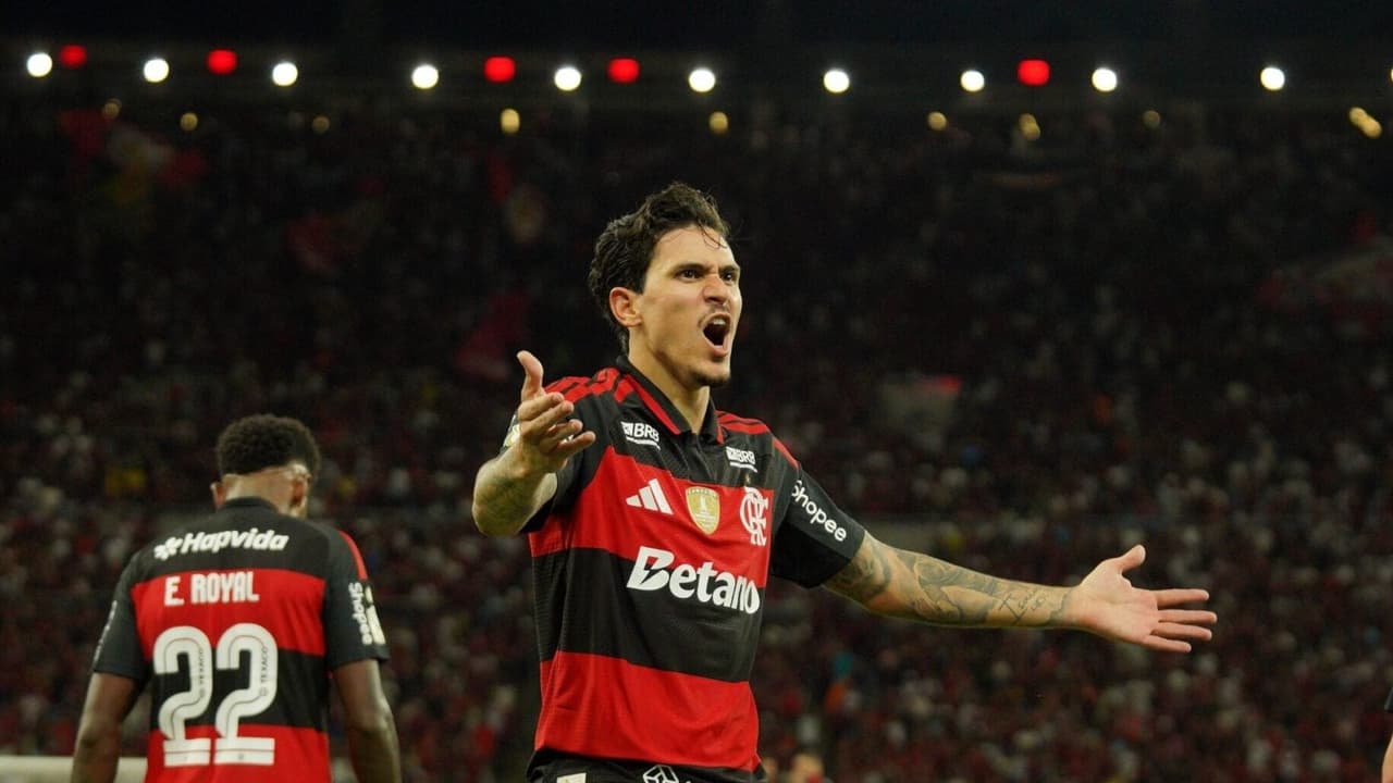 Pedro Brilha e Flamengo Bate Vitória no Maracanã pela Copa do Brasil — Futebol