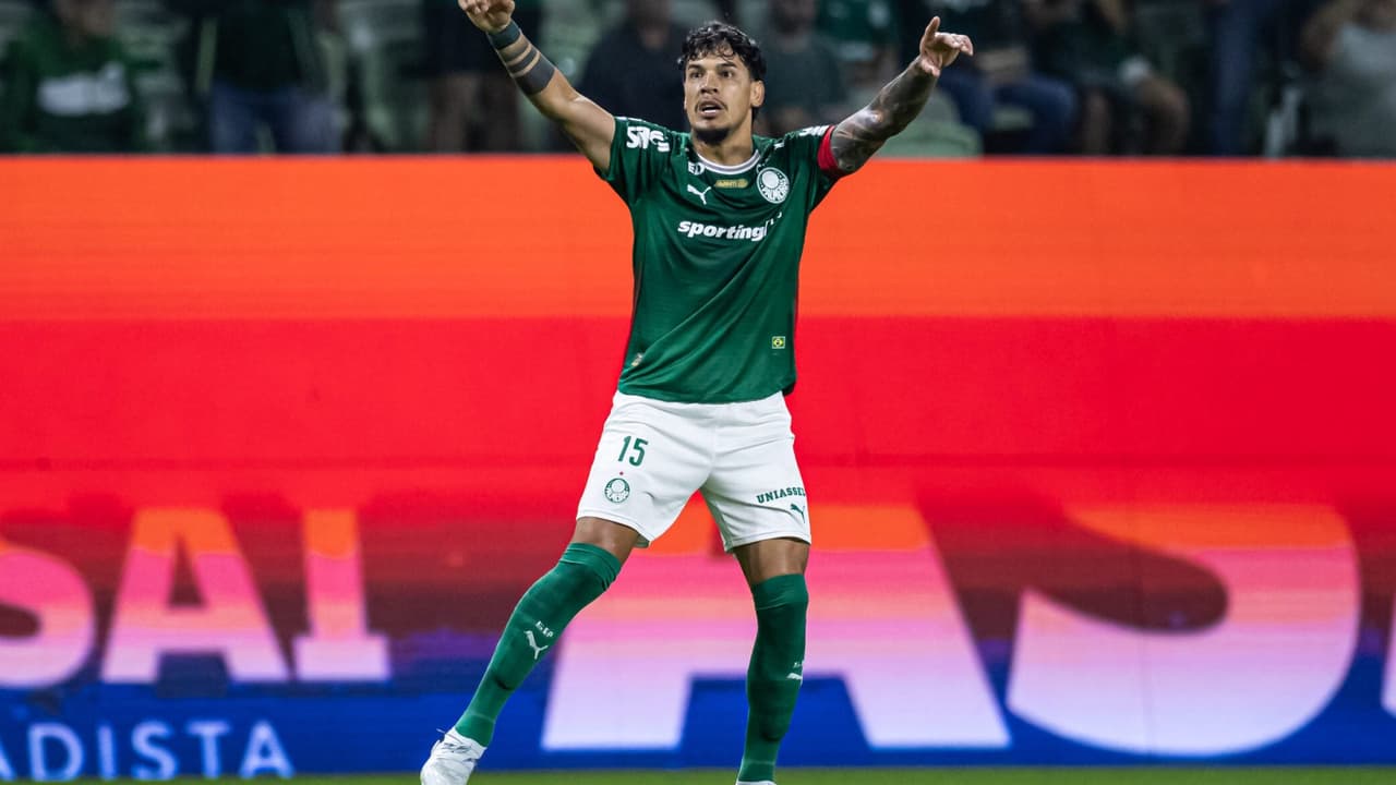 Palmeiras resiste à expulsão e sustenta liderança no Brasileirão após vitória sobre o Athletico