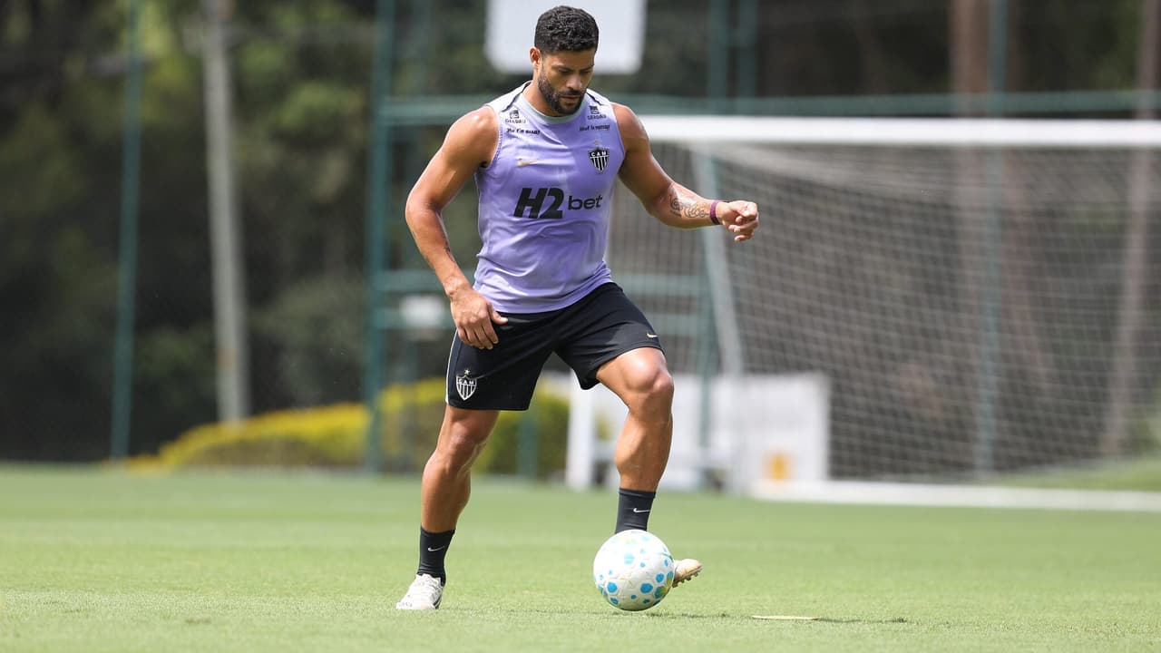 Hulk isolado nos treinos e reunião crucial: o adeus ao Galo se aproxima? — Futebol