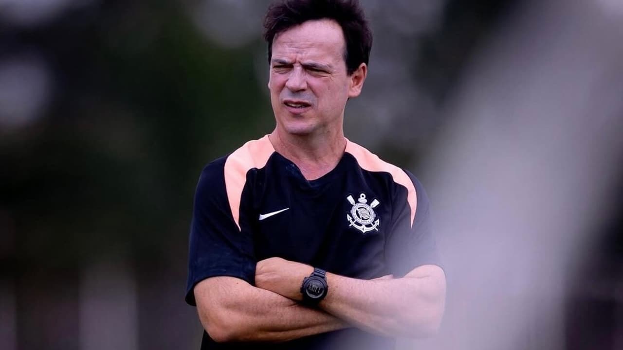 Fernando Diniz é Regularizado no BID e Confirma Estreia pelo Corinthians em Data Definida