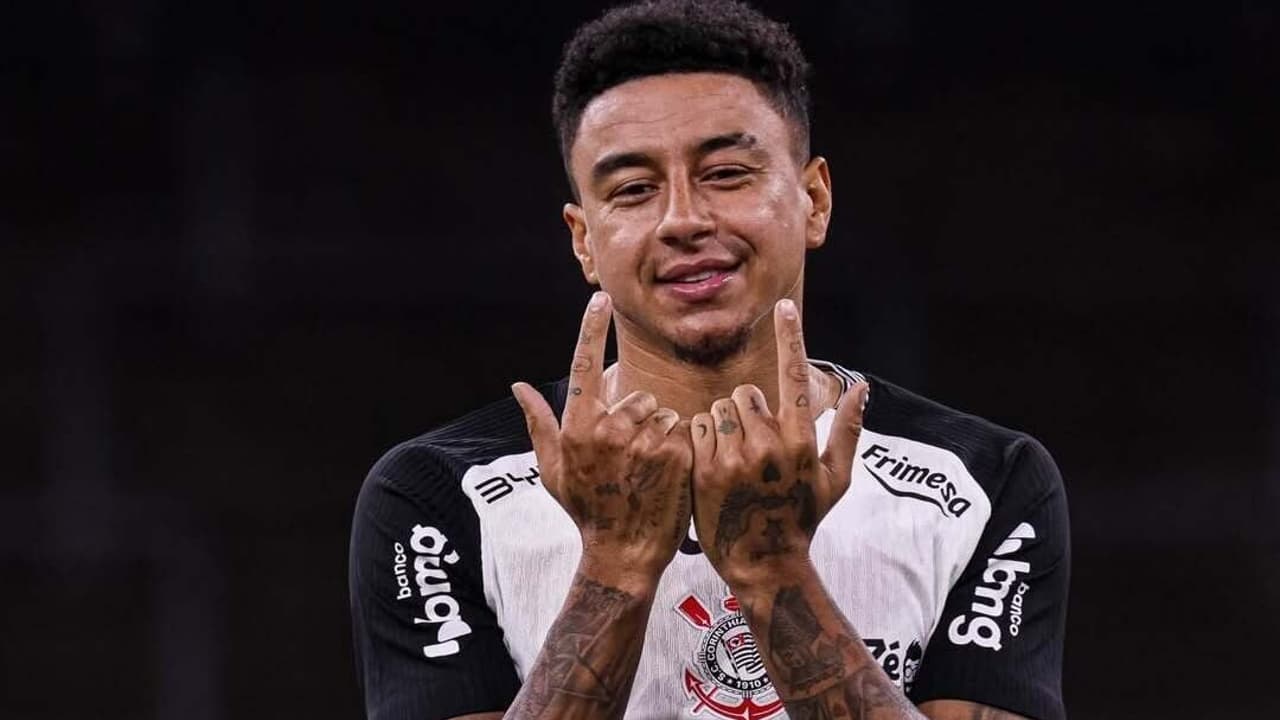 Lingard vira assunto em Barra x Corinthians: 'Se preparem'